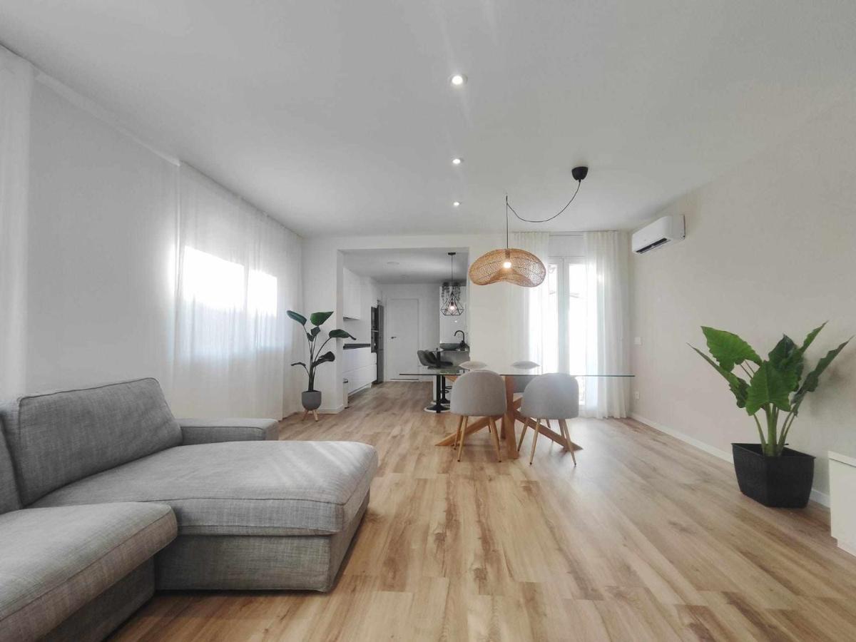 Mazi Apartments Cuba Mataró Екстериор снимка
